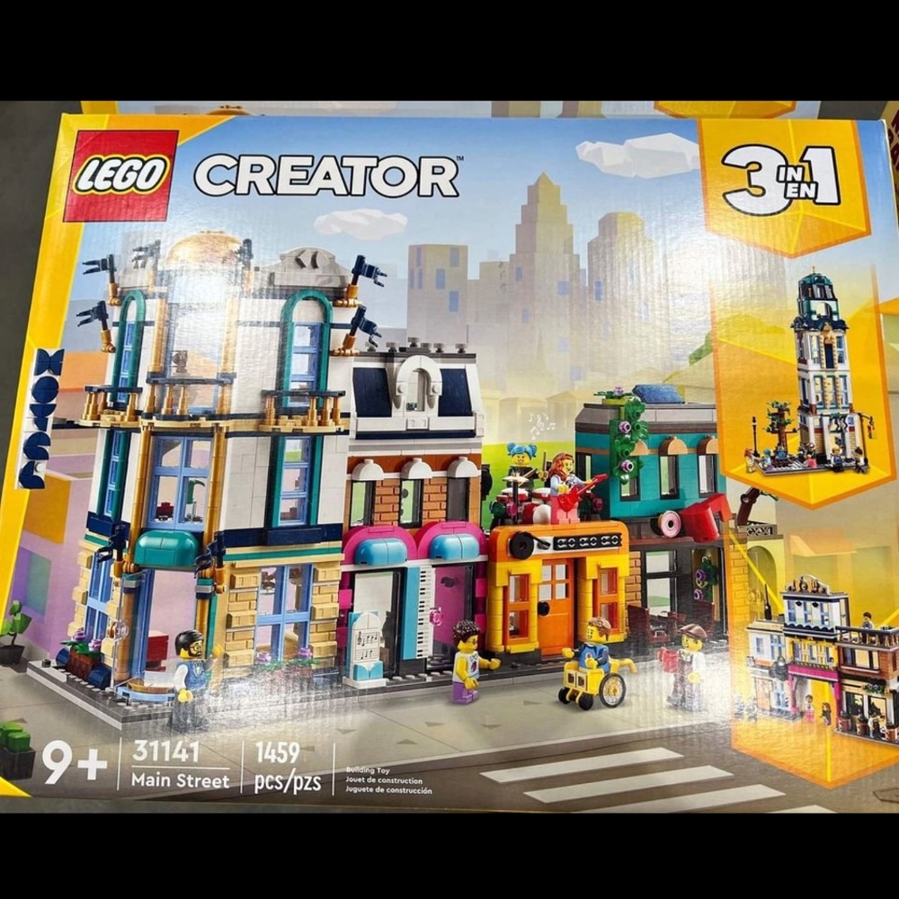 SOLD! vLego Creator 3 in 1 Main Street